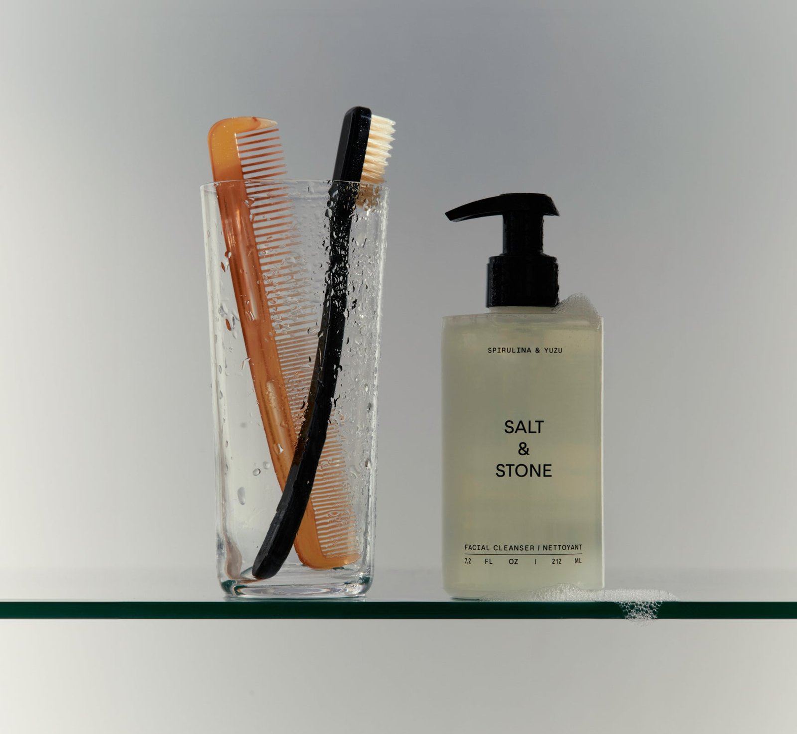 Spirulina & Yuzu Facial Cleanser - Image 3